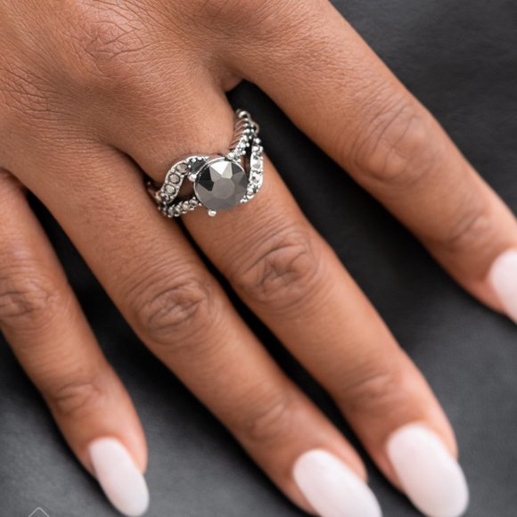 paparazzi Jewelry - Blockbuster Boom - Silver Ring